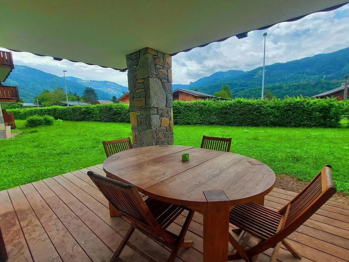 Appartement De Charme Avec Terrasse, Piscine Et Parking, Proche Centre Et Arret Ski-Bus - Fr-1-624-105 Samoens