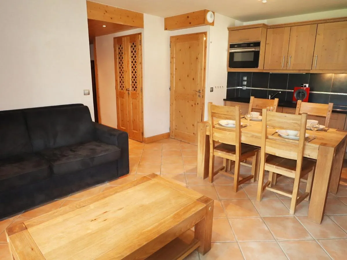 Appartement De Charme Avec Terrasse, Piscine Et Parking, Proche Centre Et Arret Ski-Bus - Fr-1-624-105 Samoens 0*,
